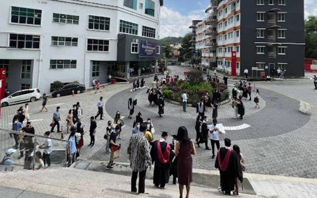 berapa biaya kuliah di ucsi university malaysia
