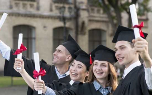 mengenal lebih jauh double degree uk