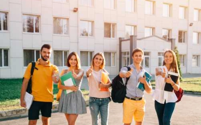 tentang manipal international university