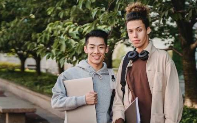 tentang private halls of residence dekat cardiff university