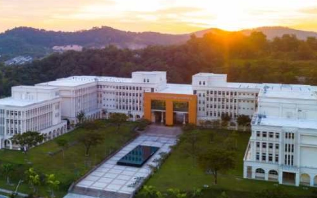 ulasan lengkap manipal international malaysia