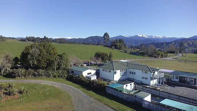 Dovedale merupakan salah satu kota di New Zealand yang dapat kamu jadikan sebagai destinasi kuliah. Temukan daftar kampusnya di sini!