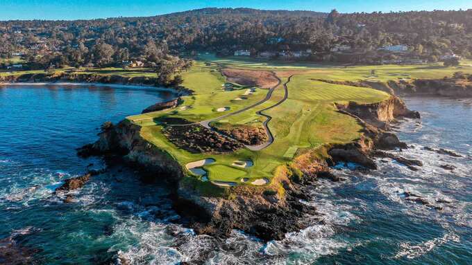 Gambar Ilustrasi Pebble Beach, Amerika Serikat