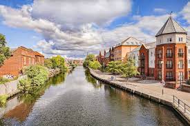 Norwich merupakan salah satu kota di inggris yang dapat kamu jadikan sebagai destinasi kuliah. Temukan daftar kampusnya di sini!