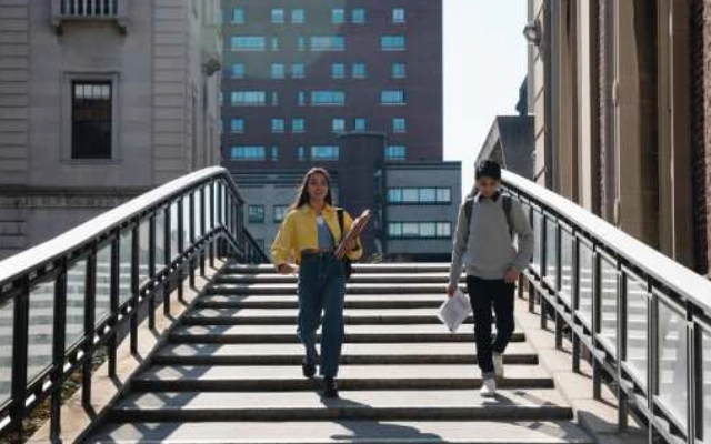 peringkat leeds university dalam world ranking dan keunggulannya