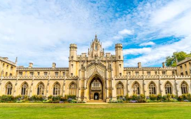 ranking dan prestasi australian pacific college