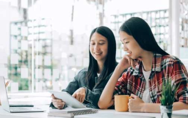 university of leeds application fee and other costs