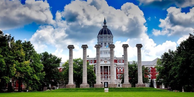 Cairns merupakan salah satu kota di Australia yang dapat kamu jadikan sebagai destinasi kuliah. Temukan daftar kampusnya di sini!