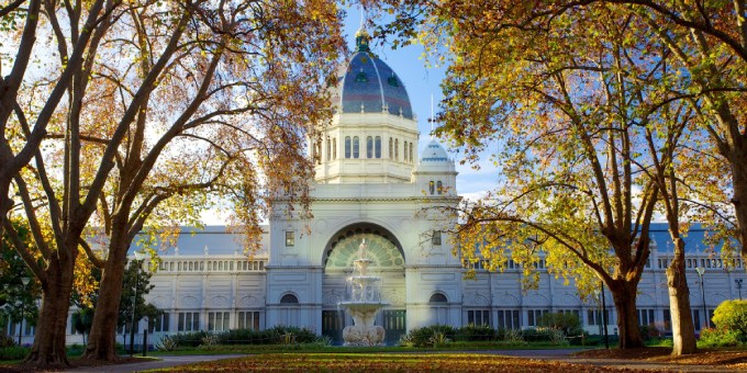 Carlton merupakan salah satu kota di Australia yang dapat kamu jadikan sebagai destinasi kuliah. Temukan daftar kampusnya di sini!