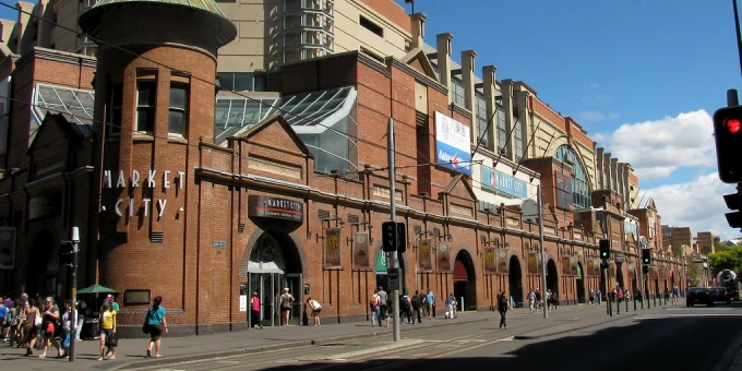 Haymarket merupakan salah satu kota di Australia yang dapat kamu jadikan sebagai destinasi kuliah. Temukan daftar kampusnya di sini!