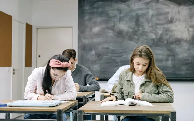fasilitas kuliah di cambridge education group (ceg), amsterdam