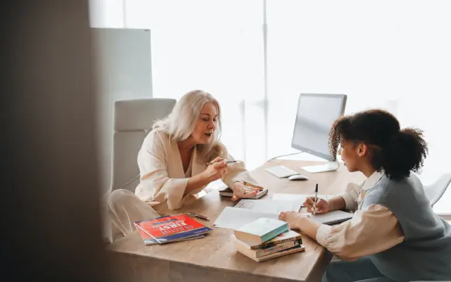 keuntungan belajar bahasa inggris online dengan native speaker