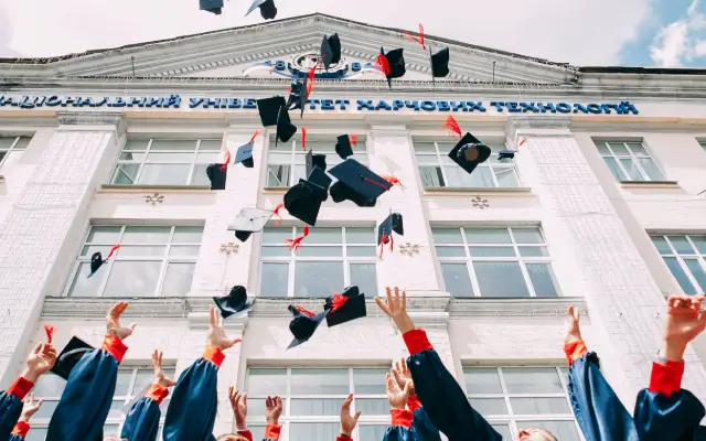 7 Link Beasiswa Kuliah Luar Negeri