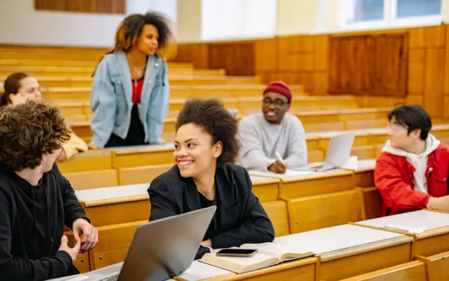 Biaya Sekolah di Kanada untuk Semua Tingkatan