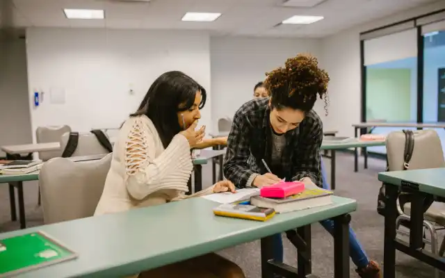 Mau Kuliah Bisnis dan Manajemen Di Australia? Simak Ini Dulu Yuk!