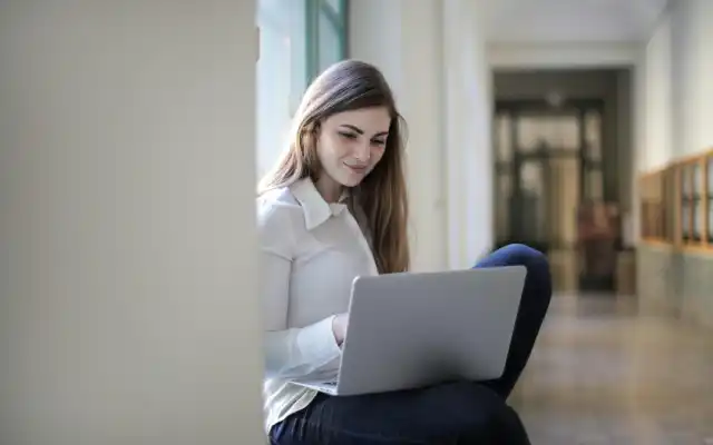 Biaya Kuliah di Luar Negeri Paling Murah, Negara Mana Saja?