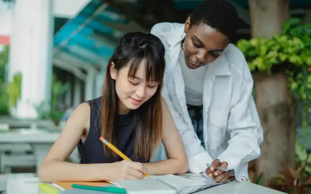 Kuliah di Luar Negeri yang Bagus, Ini Kampusnya!