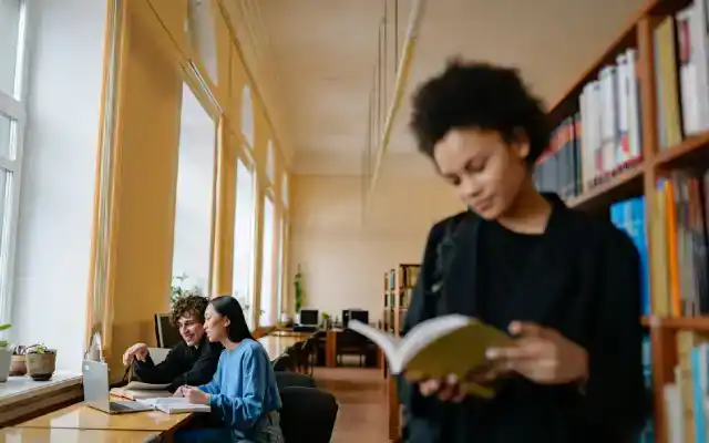 Universitas terbaik di Thailand