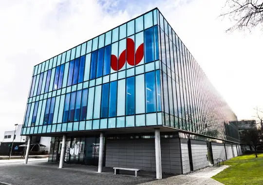 University of Bedfordshire, UK - computer engineering vs computer science