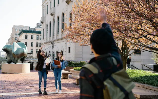Panduan Mahasiswa Internasional: Tips Tinggal di Luar Negeri dengan Nyaman