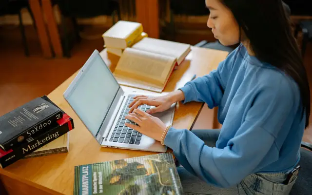 Estimasi Biaya Kuliah di New Zealand untuk Setiap Jenjang