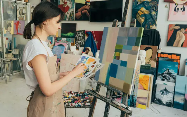 Kota Kreatif Terbaik di Inggris untuk Mahasiswa Seni: Penuh Kesempatan!