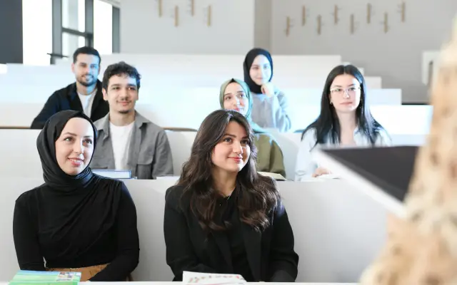 Pilihan Program PhD di Luar Negeri dengan Biaya Terjangkau