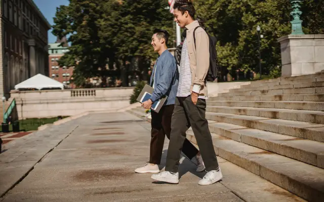 Mengenal Beasiswa Parsial dan Perbedaannya dengan Fully Funded