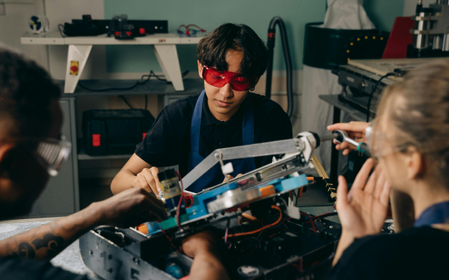 universitas teknik di malaysia