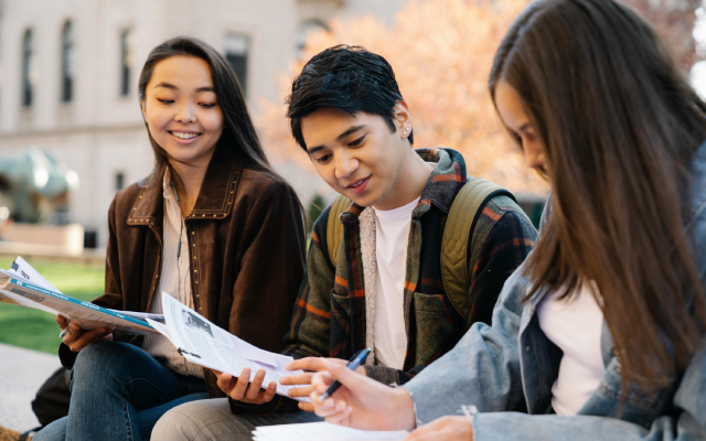 Program Double Degree: Biaya 2026 dan Durasi Kuliahnya!