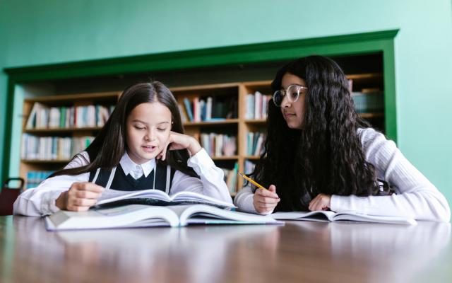 10 Tips Efektif Meningkatkan Score TOEFL/IELTS untuk Study Abroad