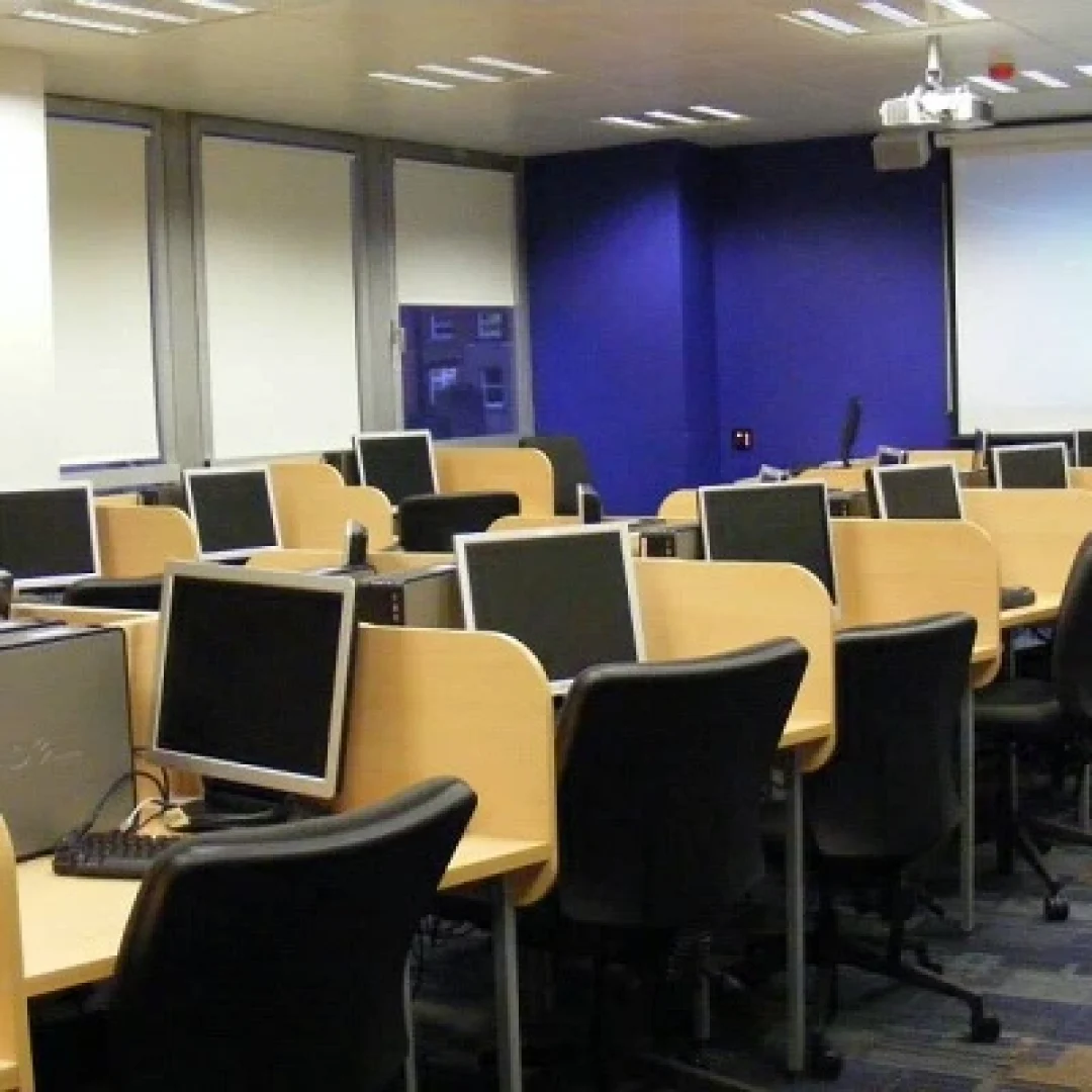 Dublin Business School (DBS) Dublin Business School (DBS)