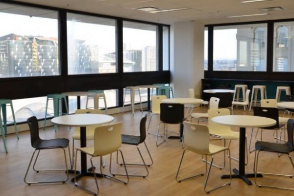 fasilitas di greenwich management college, australia