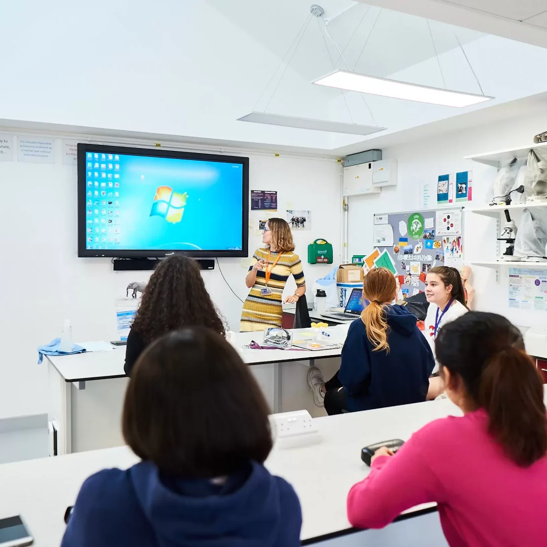 teaching at abbey dld group college, united kingdom