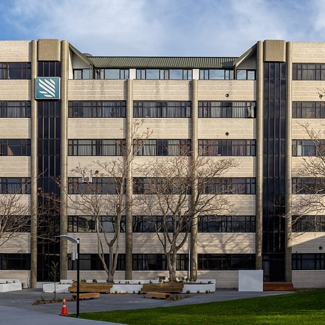 Ara_Canterbury,_Christchurch,_New_Zealand_14