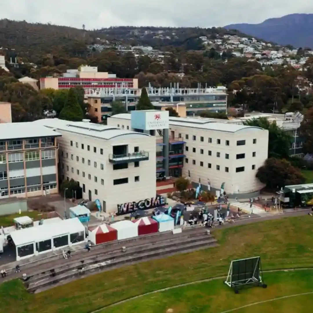 Area University of Tasmania, Australia