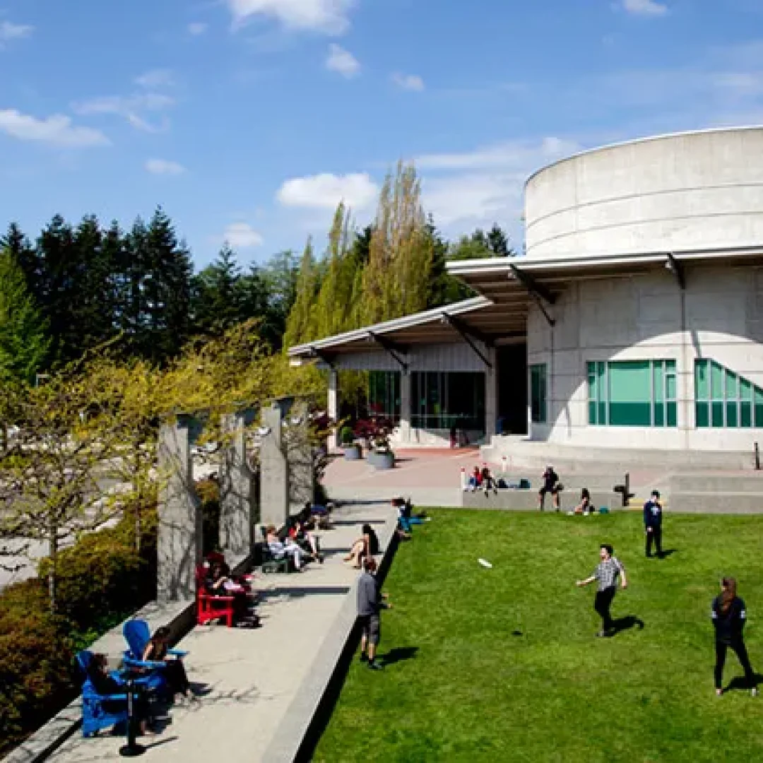 Foto 1 Capilano University