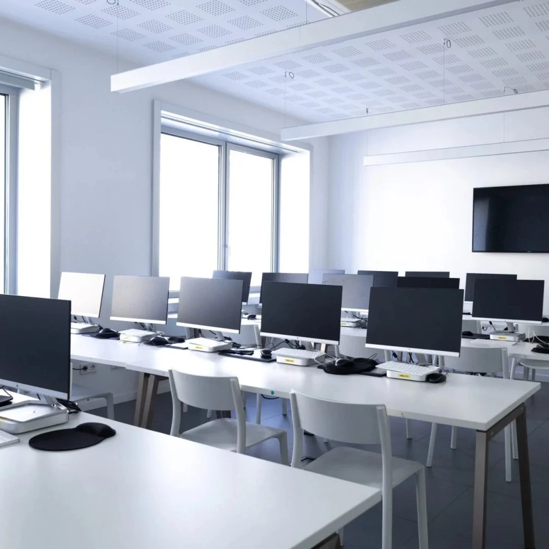 Foto 1 Raffles Milano Istituto Moda e Design