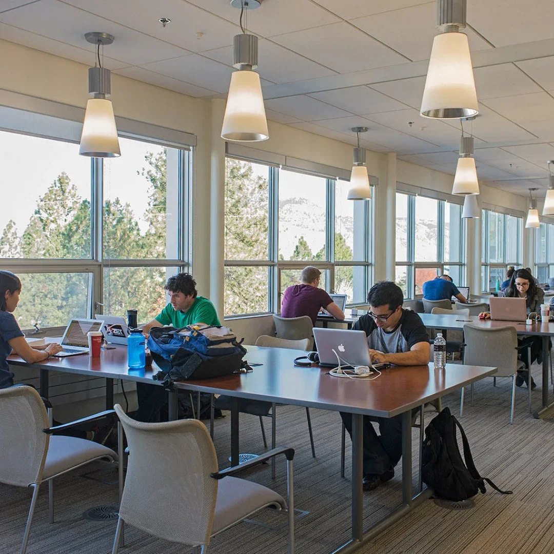 Foto 2 Thompson Rivers University