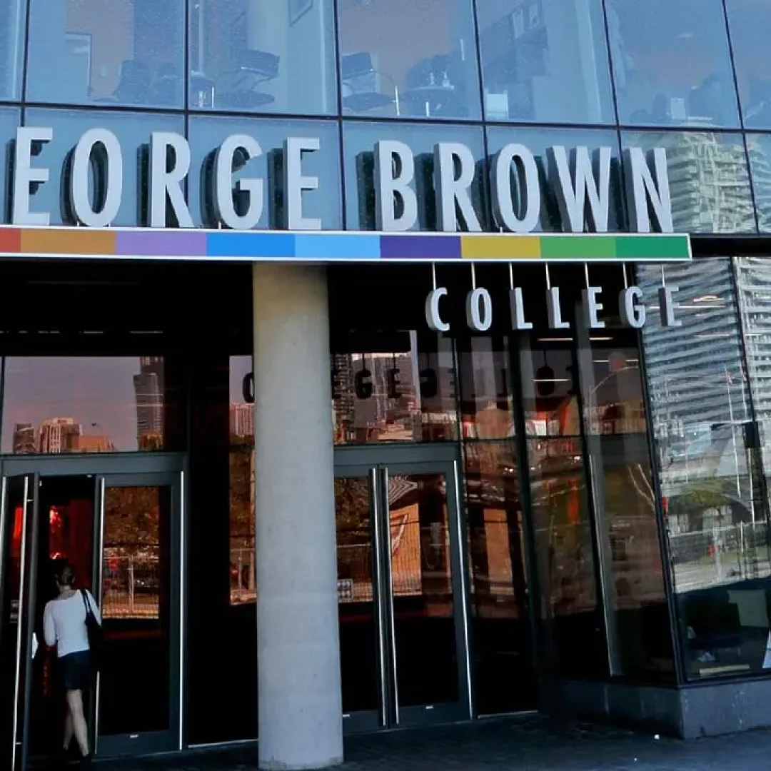 Foto 4 George Browne College