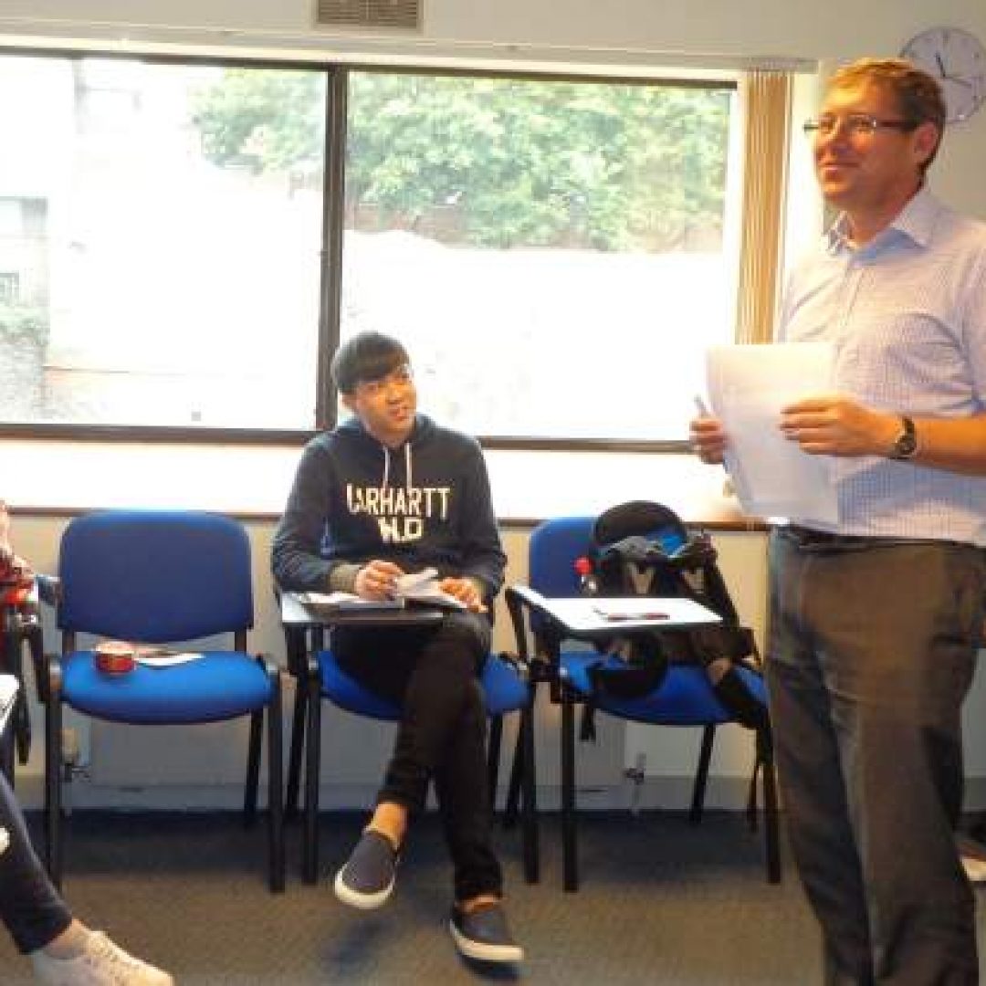 Warnborough College Wise English, United Kingdom teaching at warnborough college wise english, united kingdom