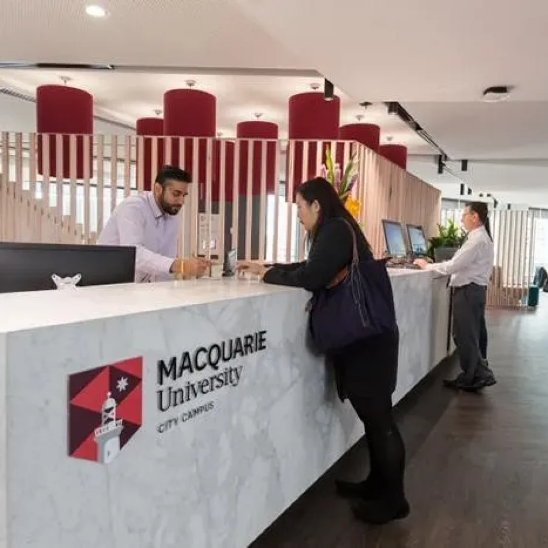 Macquarie University