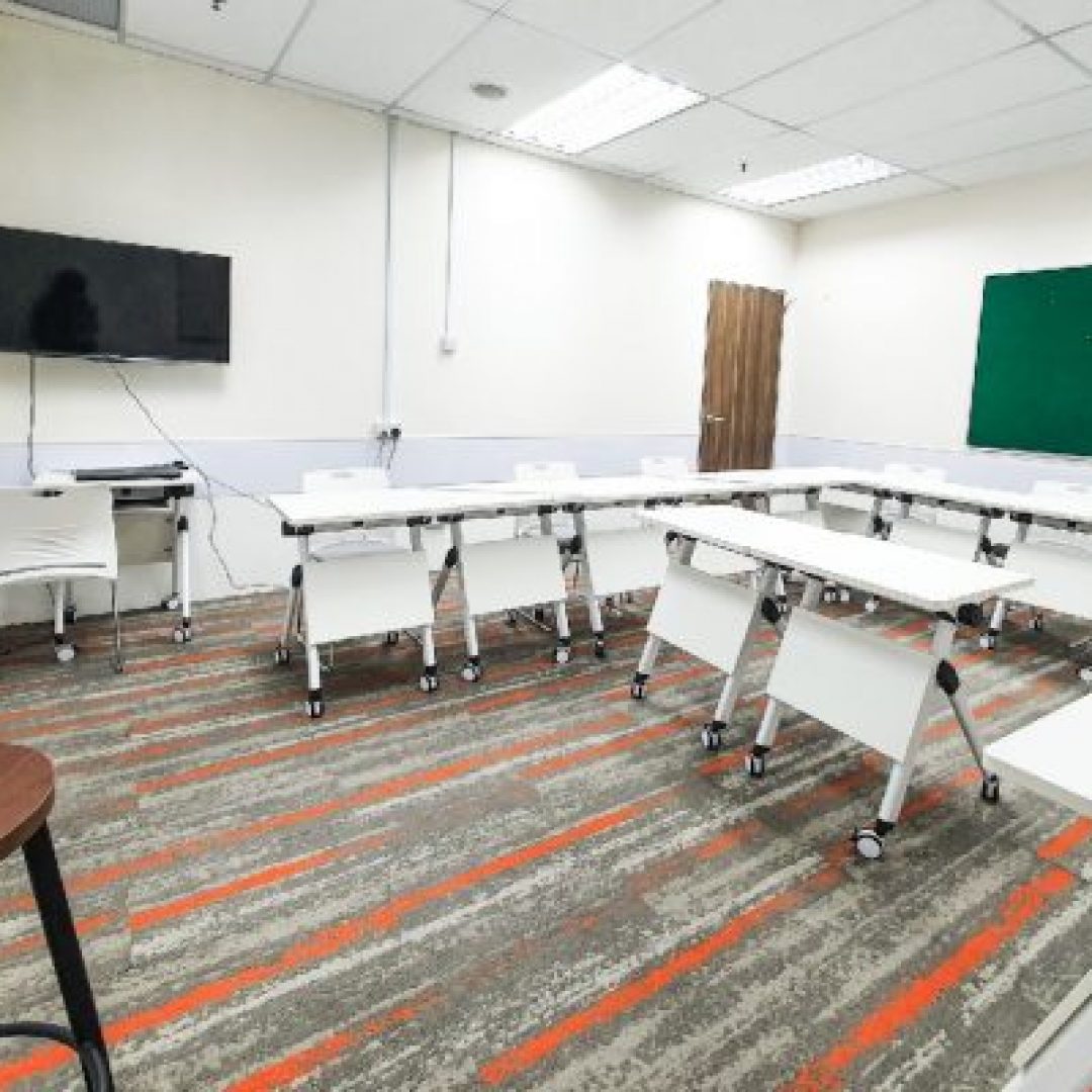 Reduced-Room-5-Back-01-pxsh9jrybh6btc69qhu2p6jxtpsjrl736of0qlkof4