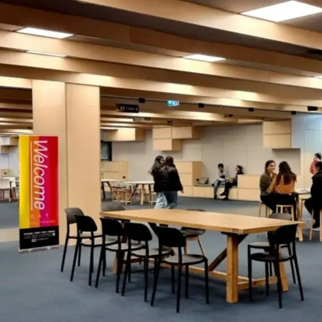 Stotts Colleges, Australia