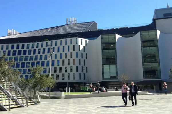Sydney School of Business & Technology, Australia