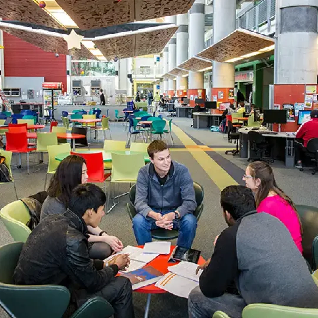 Universal College Of Learning (Ucol)