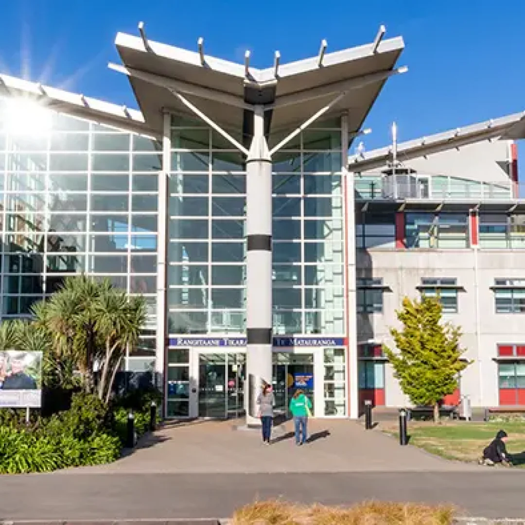 Universal College Of Learning (Ucol)