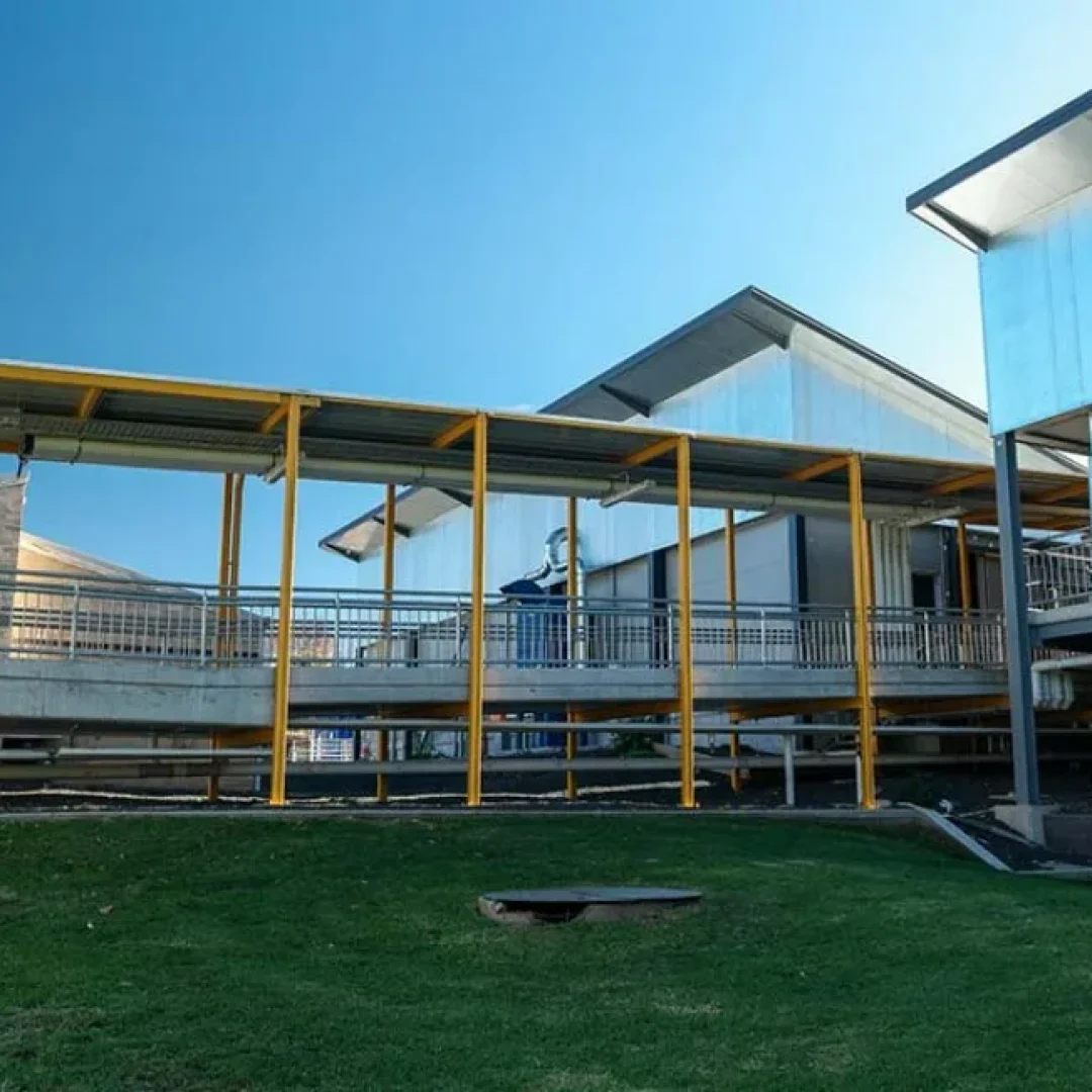 Ligkungan di University of New England (UNE), Australia