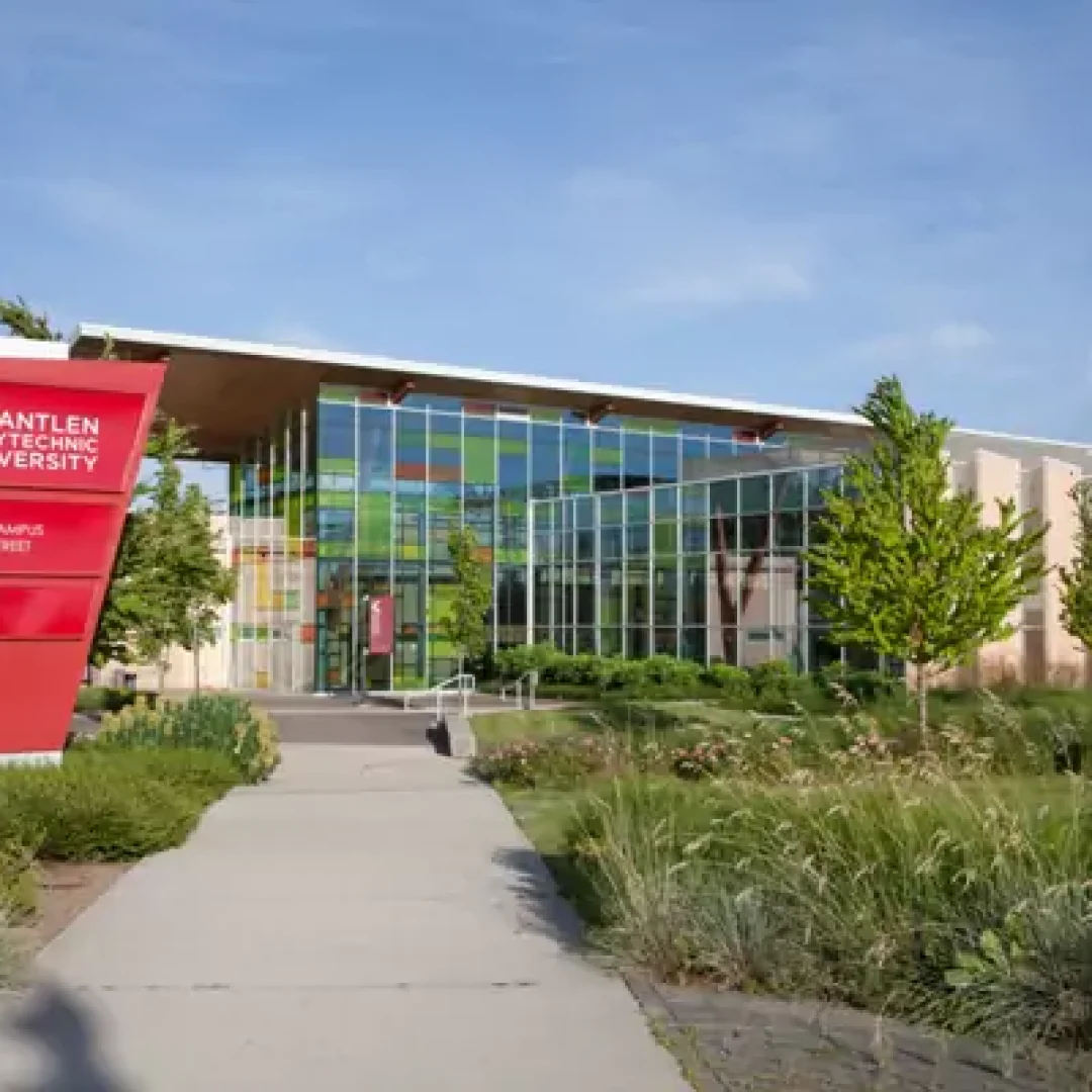 foto-1-kwantlen-polytechnic-university-68b28d3d0f260