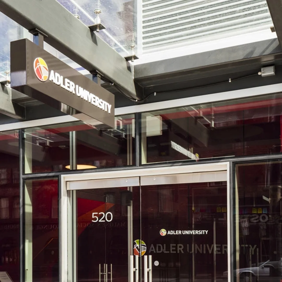 foto 3 adler university